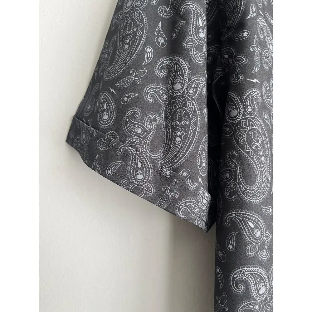 The Drive Clothing Men’s XL Skull Paisley Short Sleeve Button Up Shirt Black